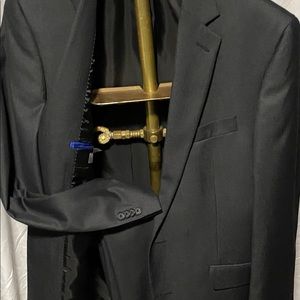 Kenneth Cole Reaction 40R Black Suit w/ 32x32 Pants - Super Sharp